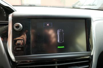 Fahrzeugabbildung Peugeot 208 Allure, Navi, Sitzheizung