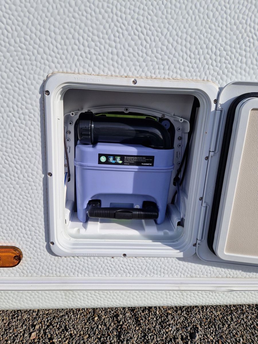 Fahrzeugabbildung Knaus Sport 450 FU