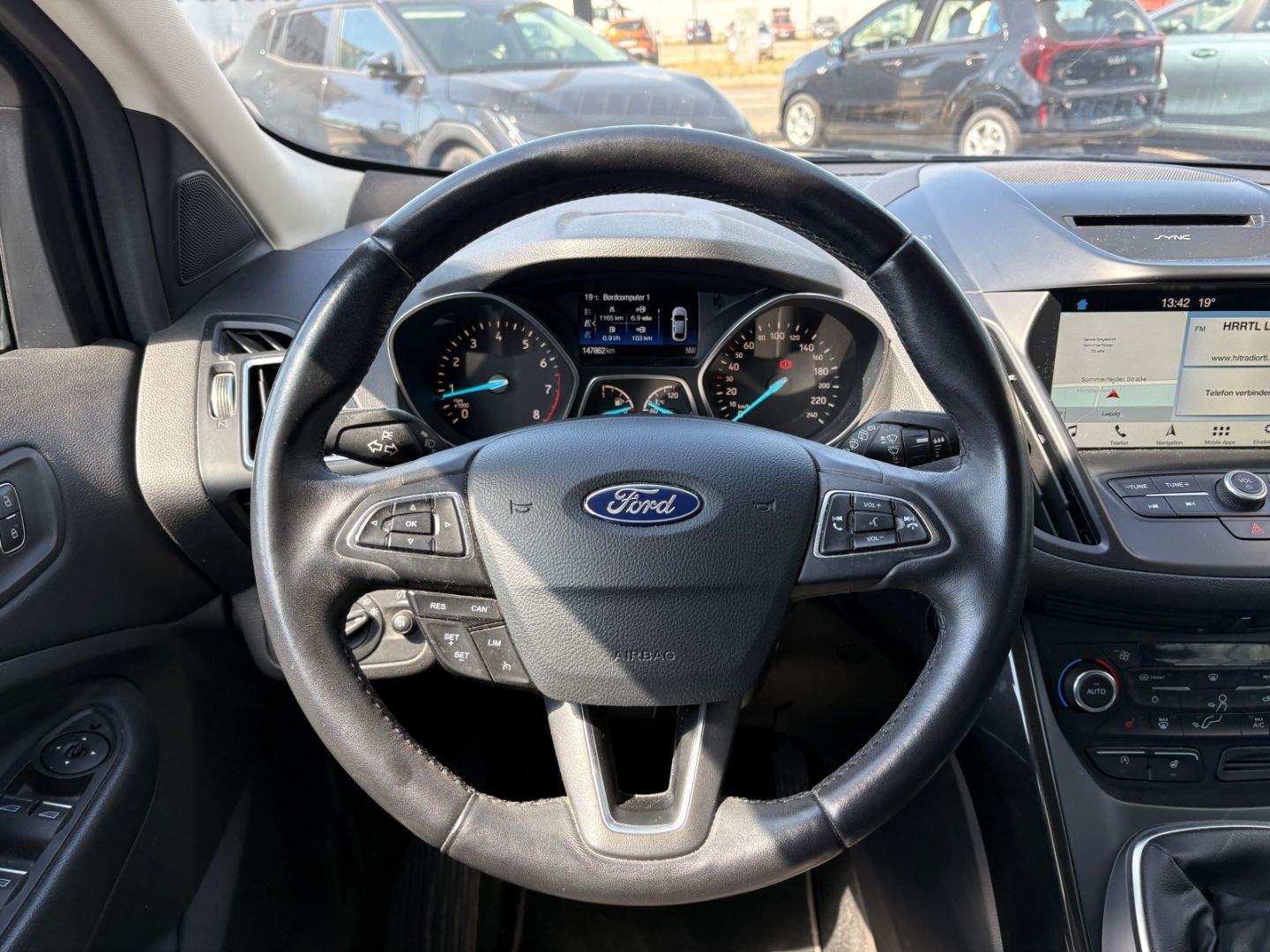 Fahrzeugabbildung Ford Kuga Titanium AHK Beheizbare WSS Allwetter