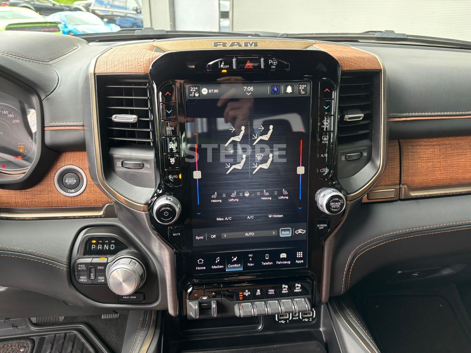 Dodge RAM 1500 5,7 V8 HEMI LONGHORN Luftfederung AHK