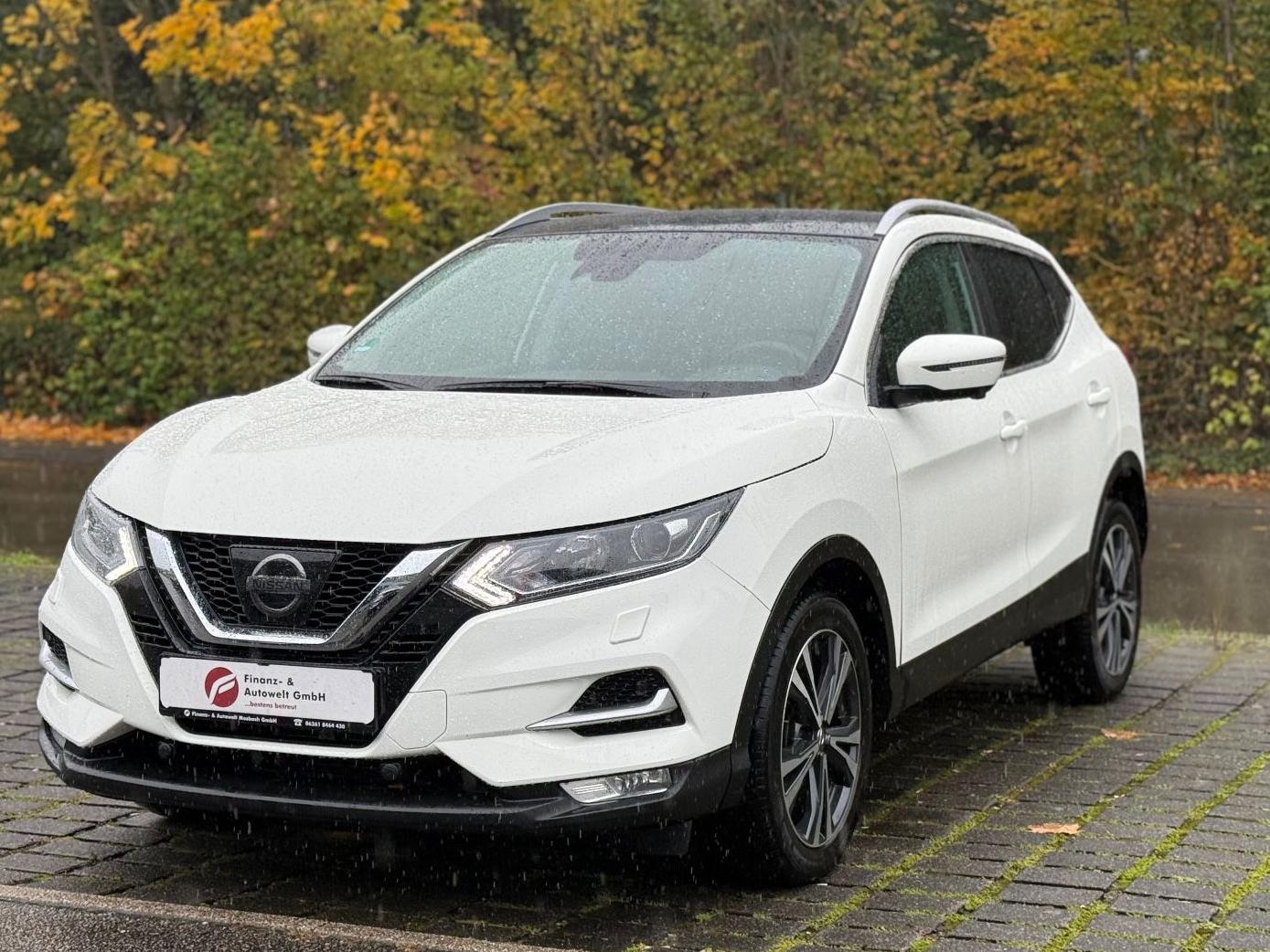 Nissan Qashqai 1.2 DIG-T N-Connecta/Kamera/Pano