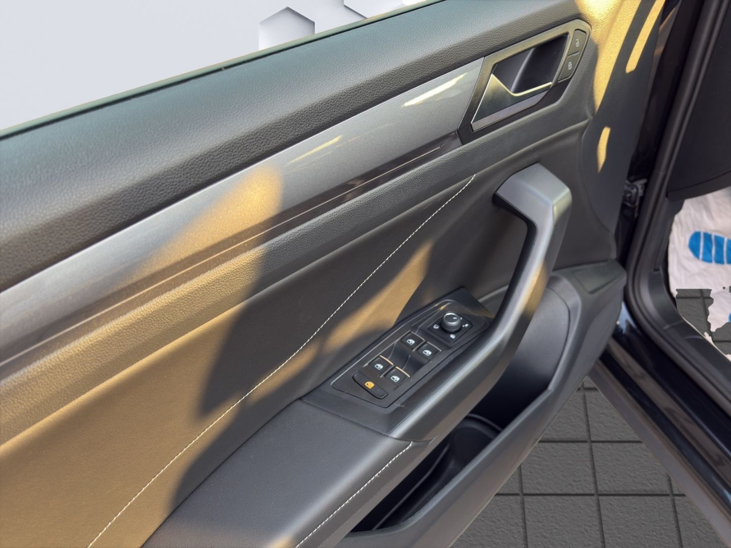 T-Roc Style 1,5l TSI OPF 7-Gang DSG AHZV LED GJR