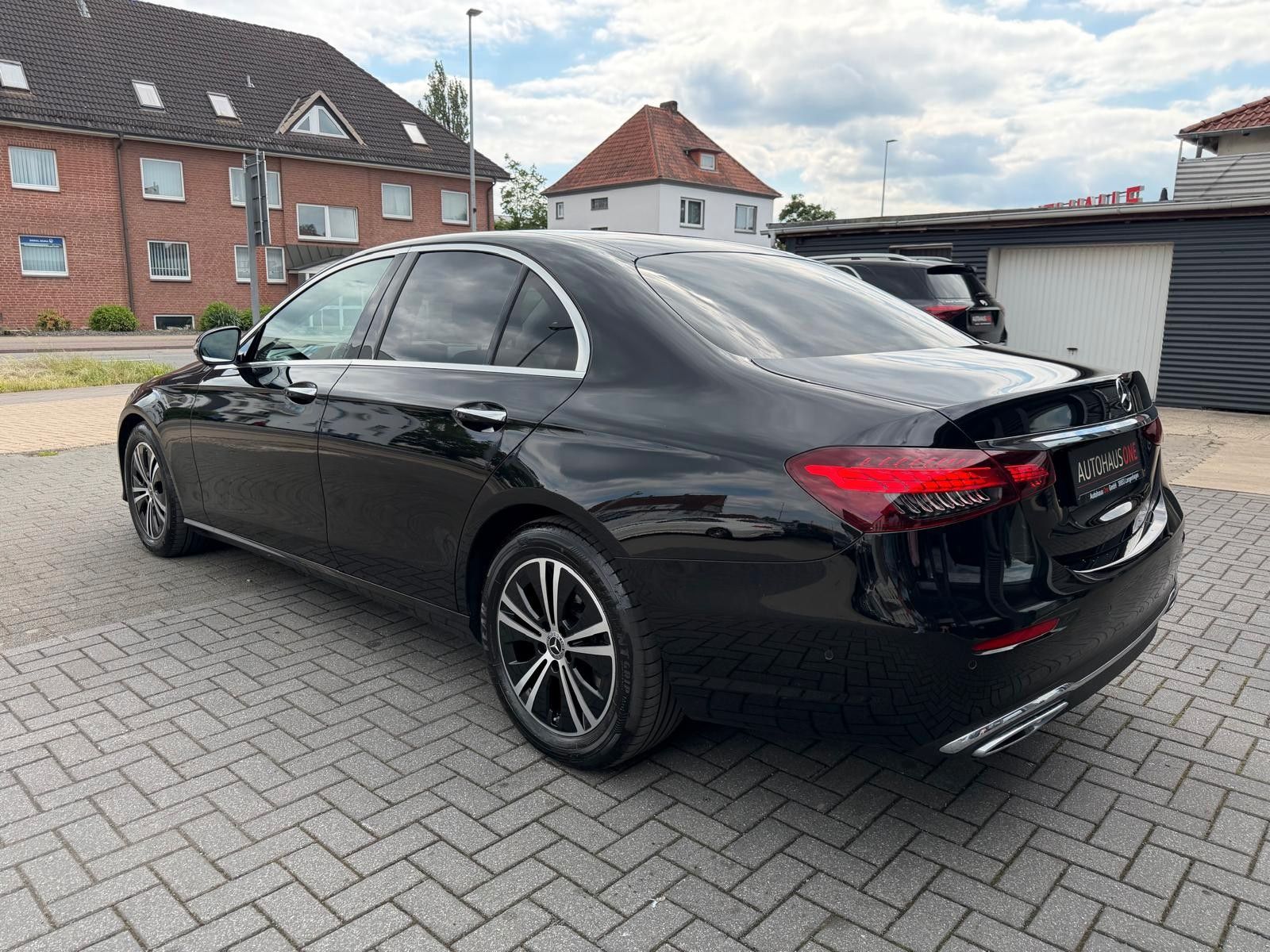 Mercedes-Benz E 220d Avantgarde 360°KAMERA/KEYLESSGO/BURMESTER foto 14