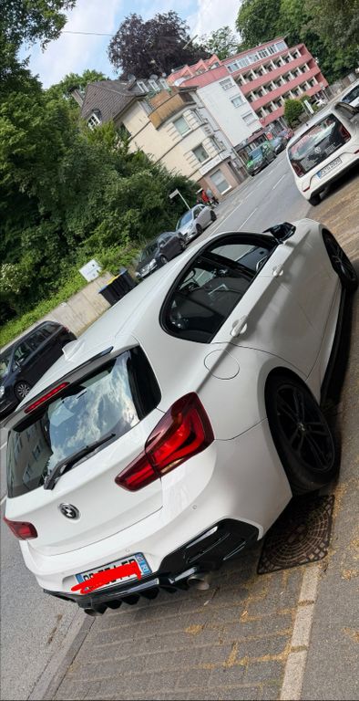 Image of BMW 120