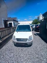 Ford Transit Connect - Ford Transit Connect aus 2013 mit Diesel-Antrieb