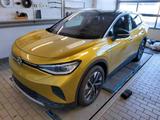 Volkswagen ID.4 Pro Performance 150 kW 1st Max - mit Elektro-Antrieb: Gelb, Head-Up Display