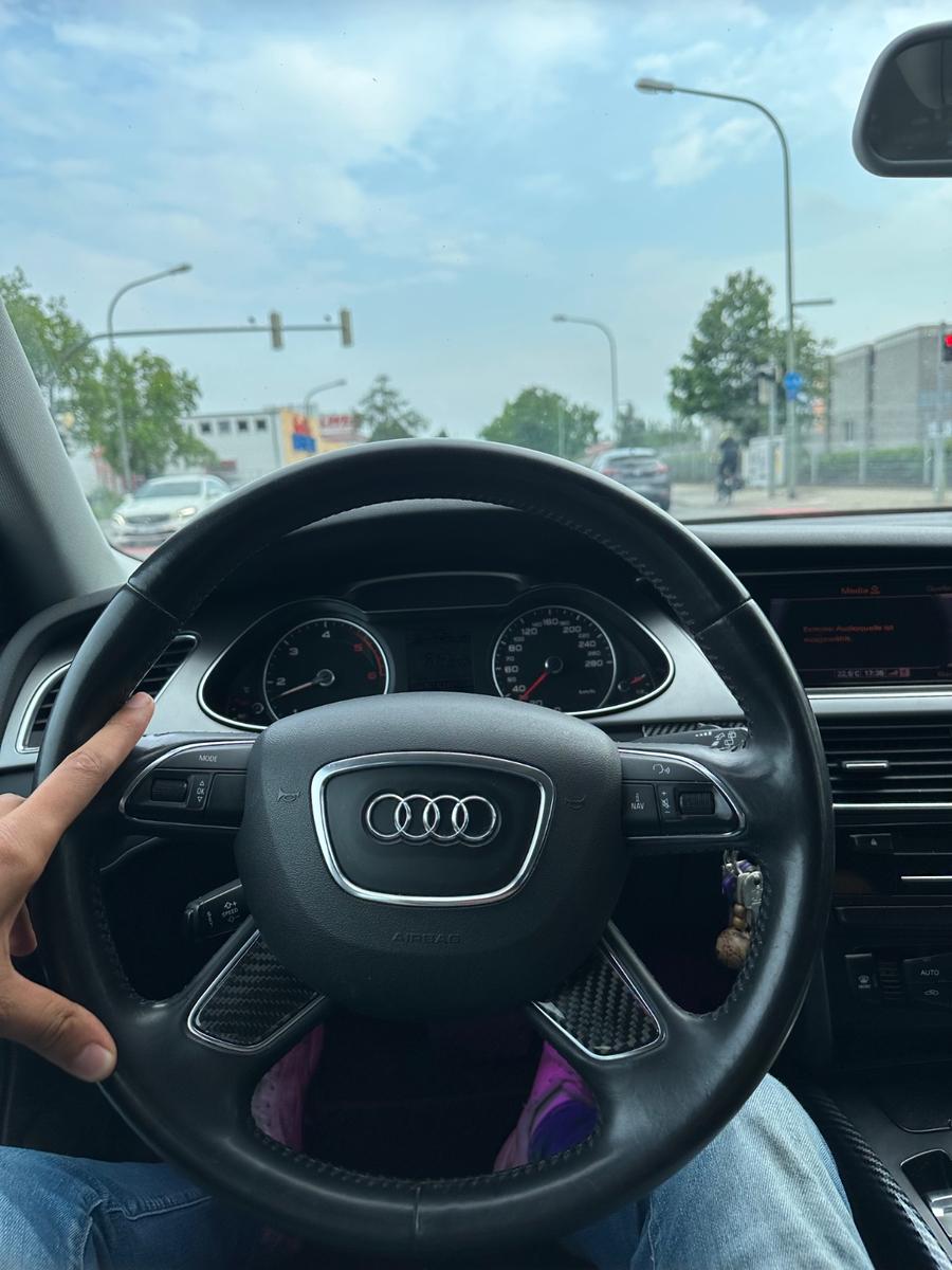 Audi A4 2012 — engine 1.968 cm³, 143 HP (105kW)