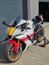 Yamaha YZF R 1 60 th Anniversary Edition Akrapovic - YAMAHA WEIß R1