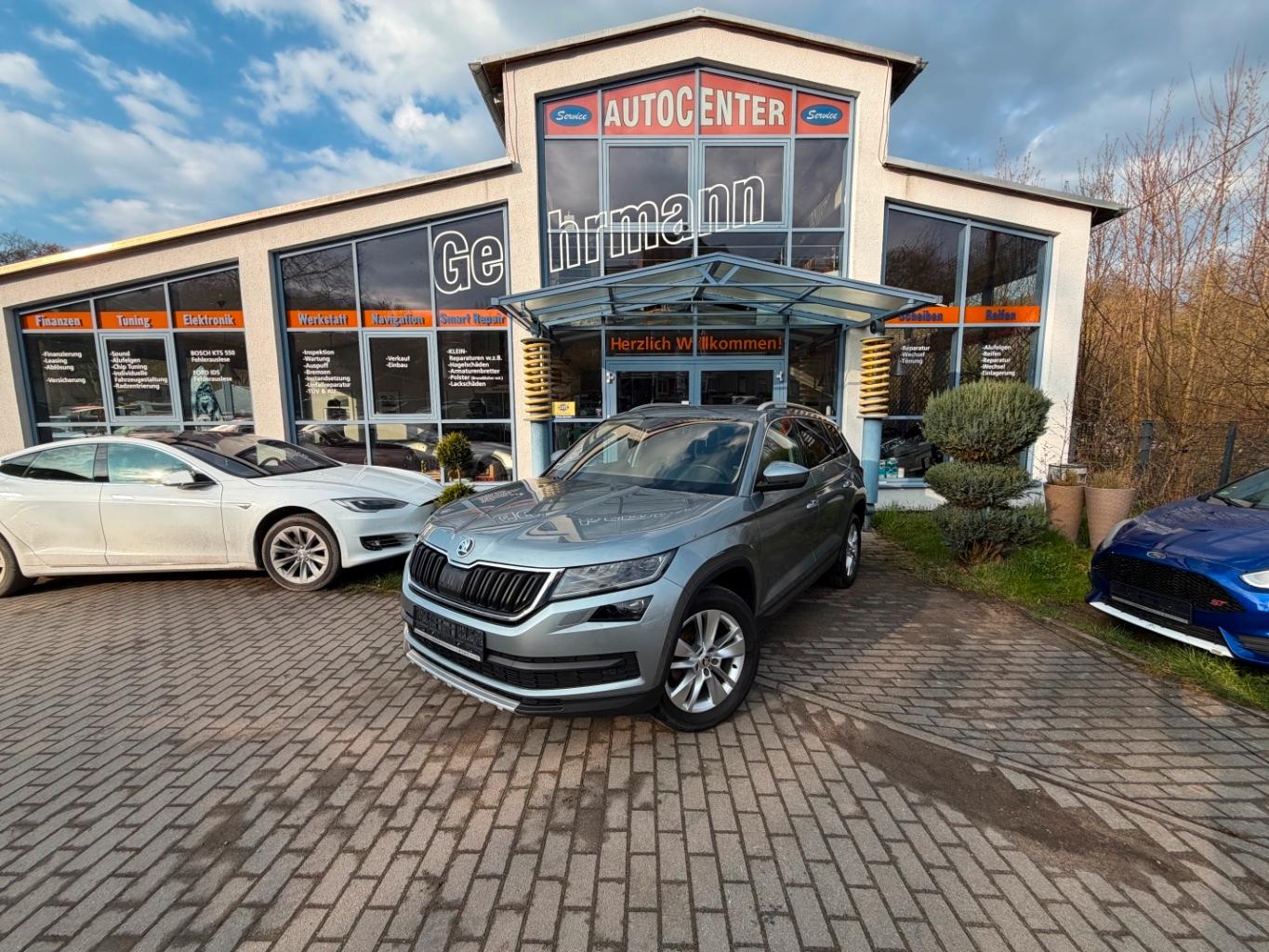 Skoda Kodiaq DSG"4+4"LED Licht"AHK"Apple CarPlay"SITZH