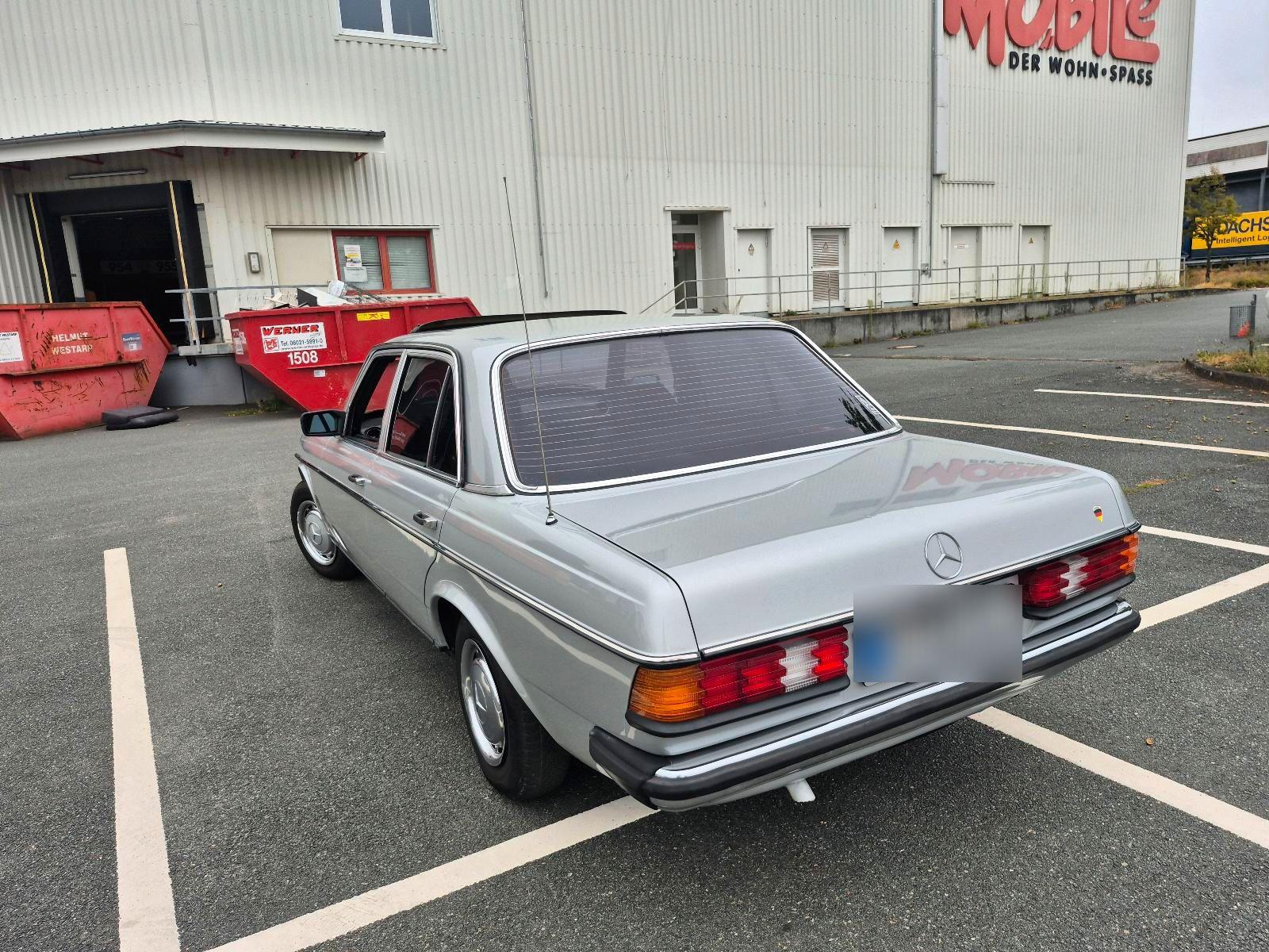 Mercedes-Benz 200