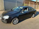 Volkswagen Jetta 2.0 TDI Comfortline - Volkswagen Jetta aus 2007 mit Diesel-Antrieb