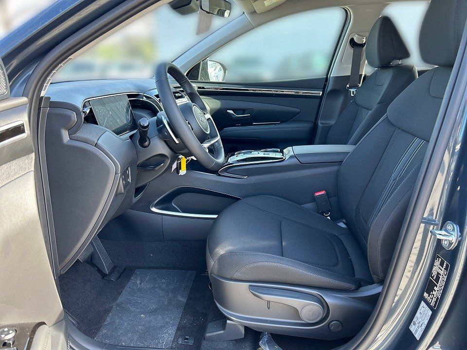 Fahrzeugabbildung Hyundai TUCSON PHEV 1.6T 6AT 4WD NAV/FUNK-P 1HD GARANTIE