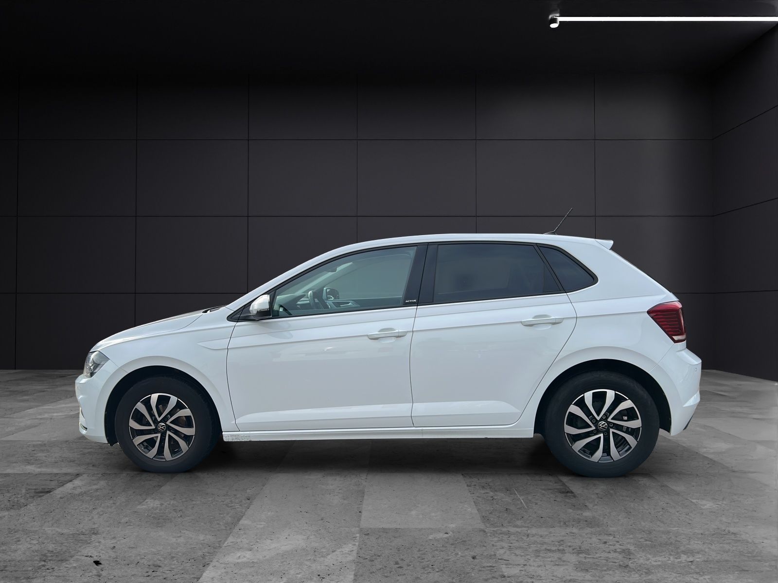 Fahrzeugabbildung Volkswagen Polo TSI Active LED Climatronic ACC PDC SH LM