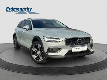 Volvo V60 Cross Country - 3