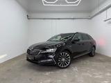 Skoda Superb Combi 2.0 TDI 4x4 DSG L&K+STANDH+PANO+ACC - Skoda Superb in Bonn