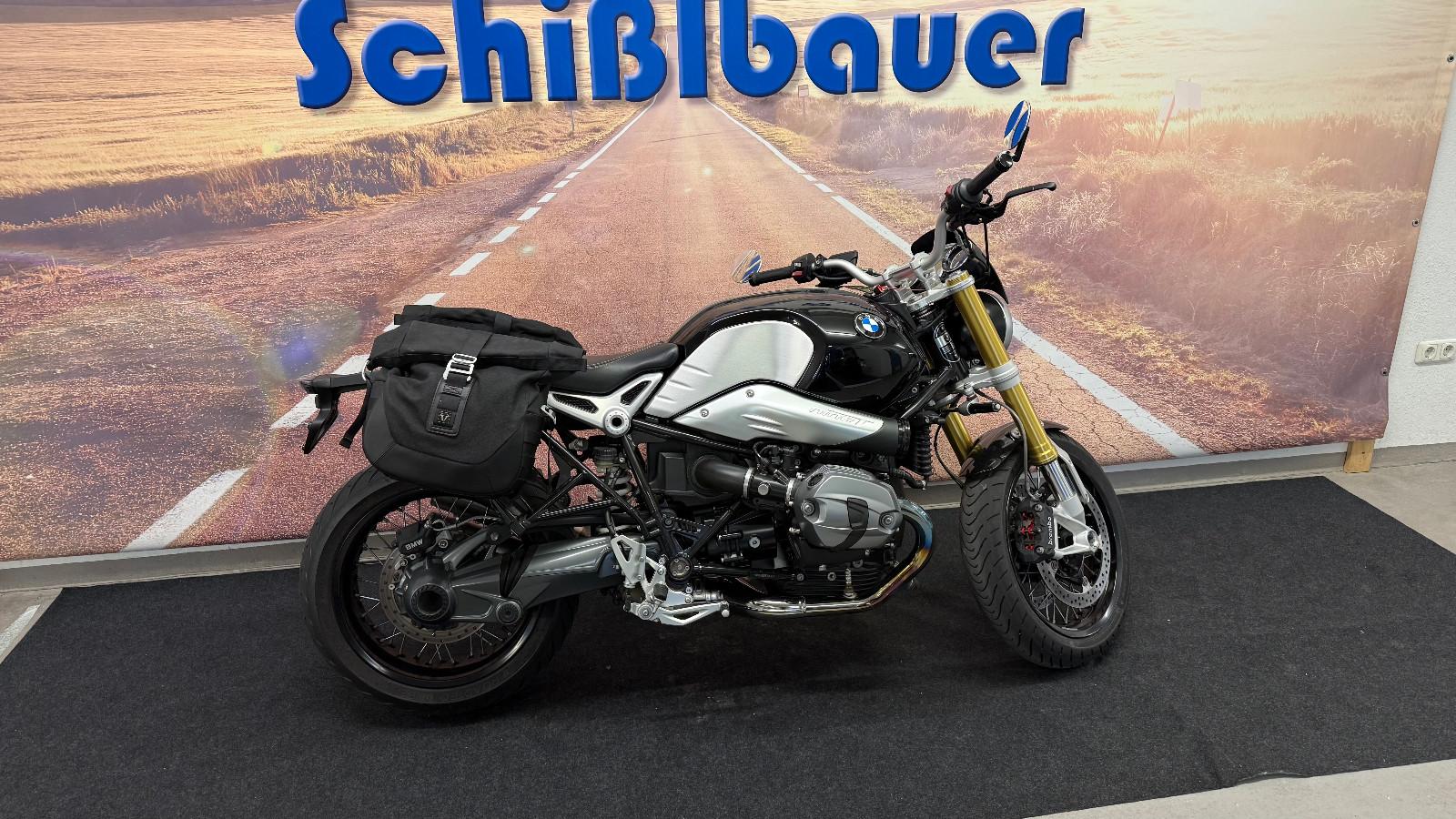 BMW R nineT