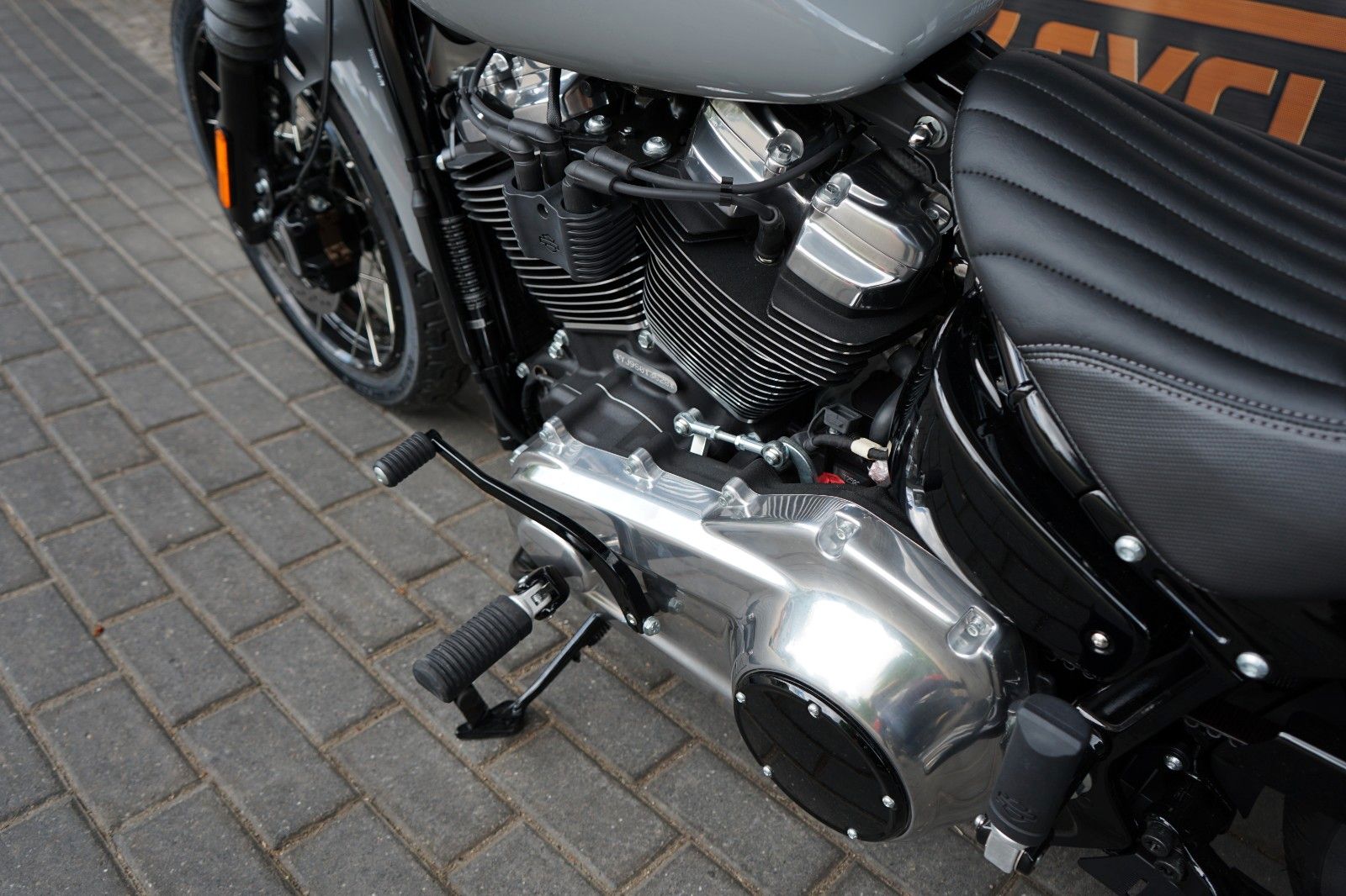 Fahrzeugabbildung Harley-Davidson Street Bob 117 Speichen 2025 Sofort Verfügbar