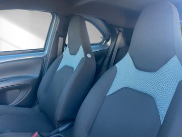 Toyota Aygo X 1.5 Hybrid Active *ACC*CAM*SHZ*X-CONNECT