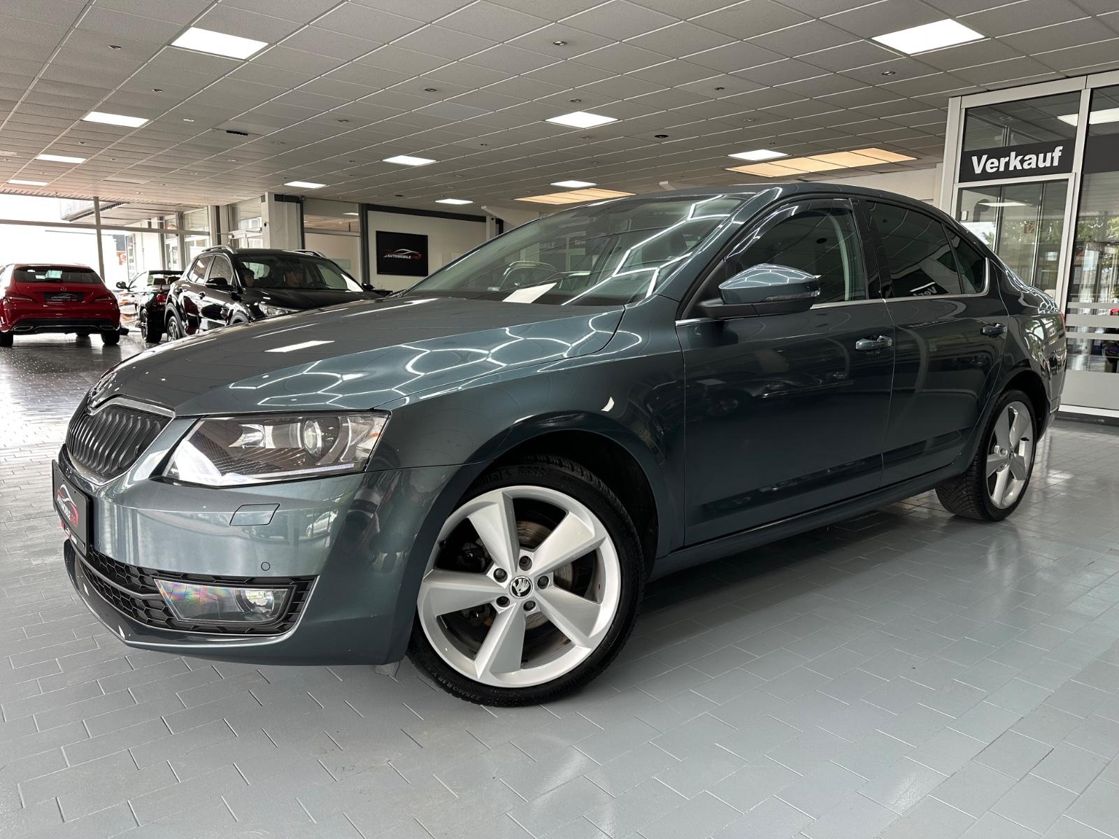 Skoda Octavia 1.4 TSI Limousine Style/ DSG/ Teilleder