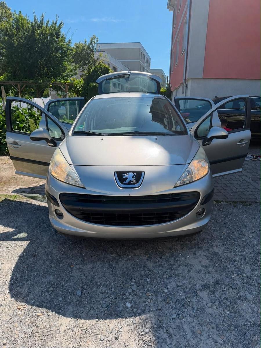Peugeot 207