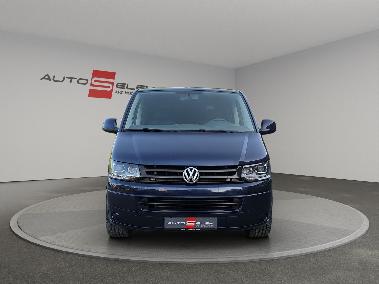 Fahrzeugabbildung Volkswagen T5 Transporter Bus Caravelle Trendline Aus 1Hand