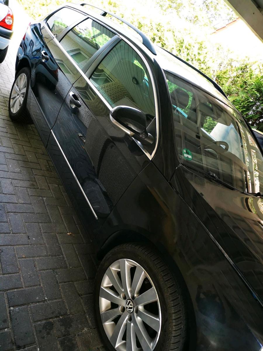 Volkswagen Passat 2006 — rear view