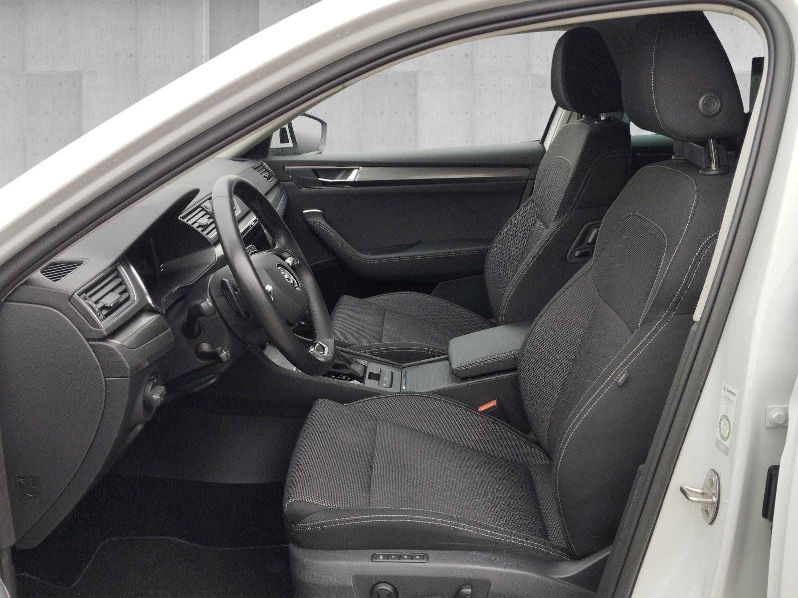 Skoda Superb Combi 2.0 TDI Style 4x4 DSG 360°*ACC*AHK
