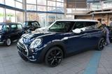 MINI Cooper S Clubman - blaue Mini Clubman Serie
