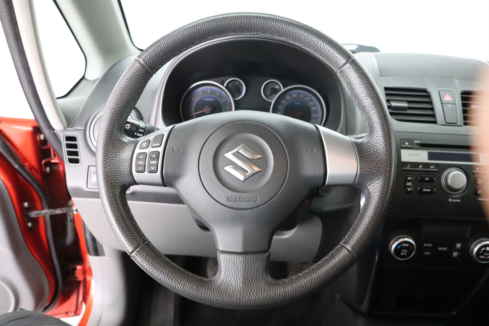Fahrzeugabbildung Suzuki SX4 1.6 VVT 4WD * Allrad * Club