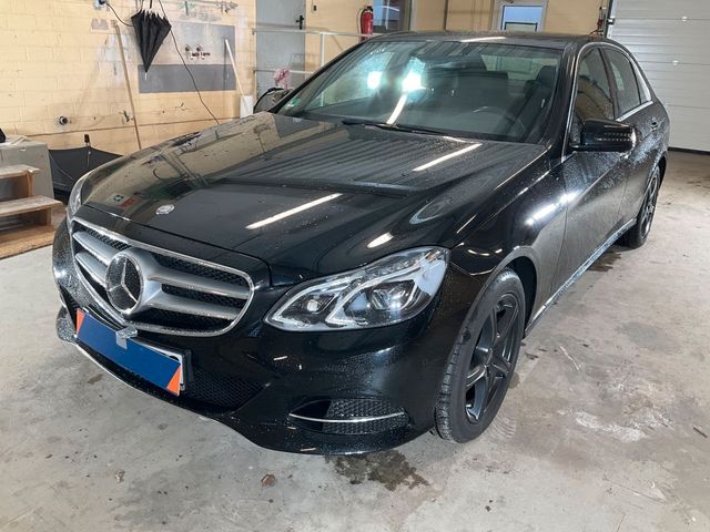 Mercedes-Benz E 300 V6 BlueTec 7G/LED/360/SPUR/TWT/KEYLESS