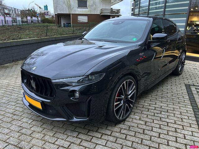 Maserati Levante 3.8 V8 BI-TURBO TROFEO 580 CV