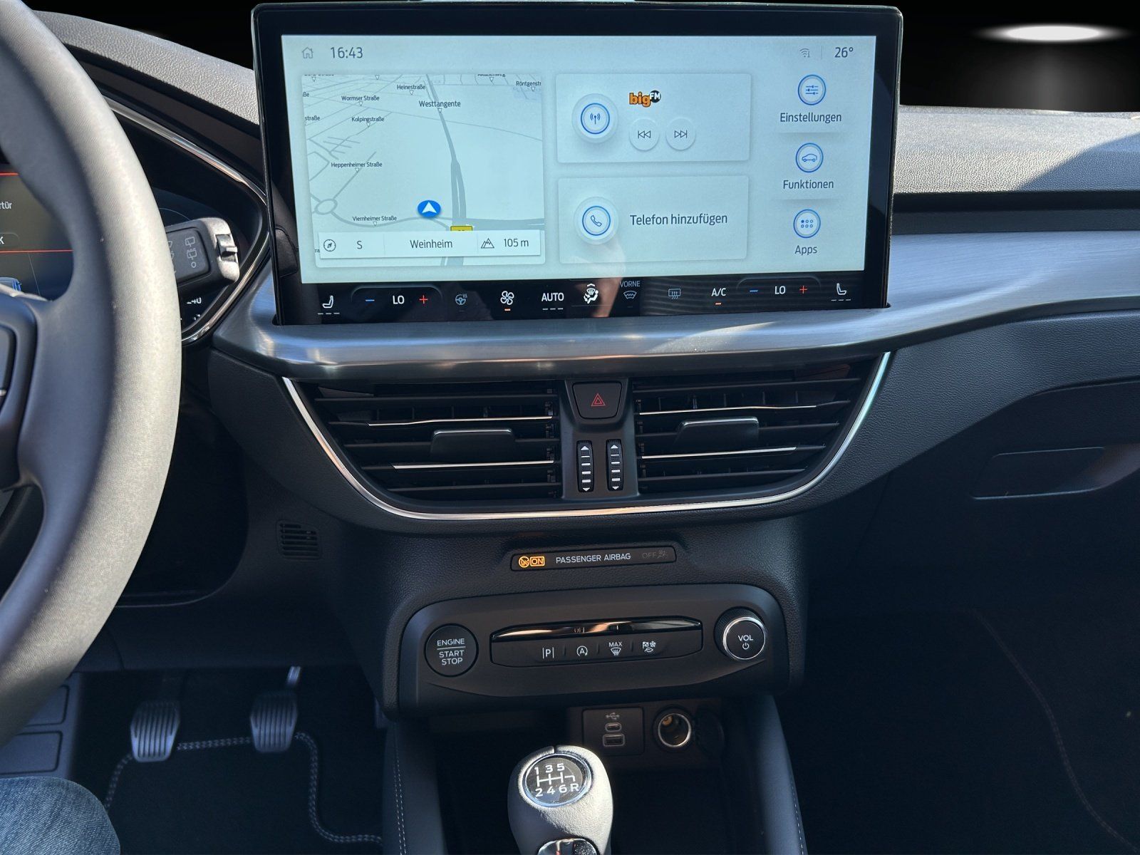 Fahrzeugabbildung Ford Focus Titanium x MHEV LED Schein. B&O Winter Pa.