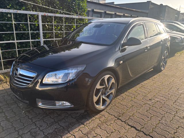 Opel Insignia A Sports Tourer 8MAL BEREIF. LEDER AHK