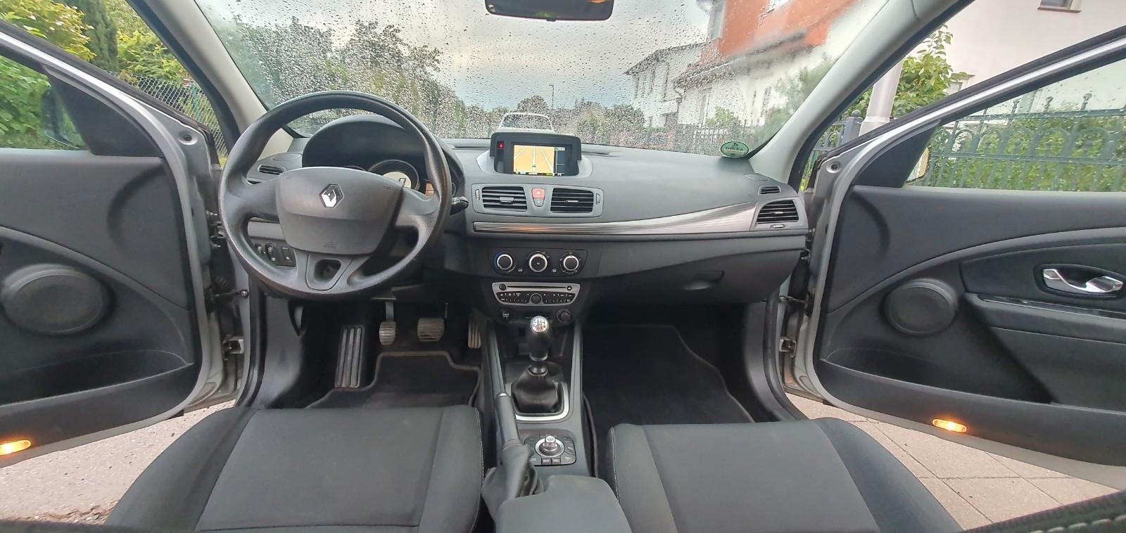 Renault Megane 2012 — engine 1.461 cm³, 106 HP (78kW)