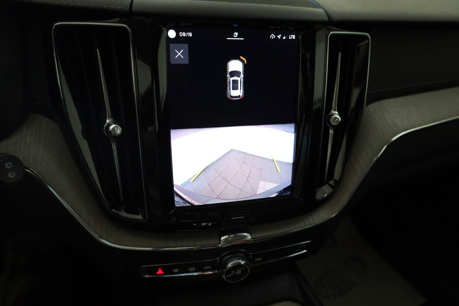 Fahrzeugabbildung Volvo XC60 T6 AWD Inscription,Leder,Navi,ACC,Panorama