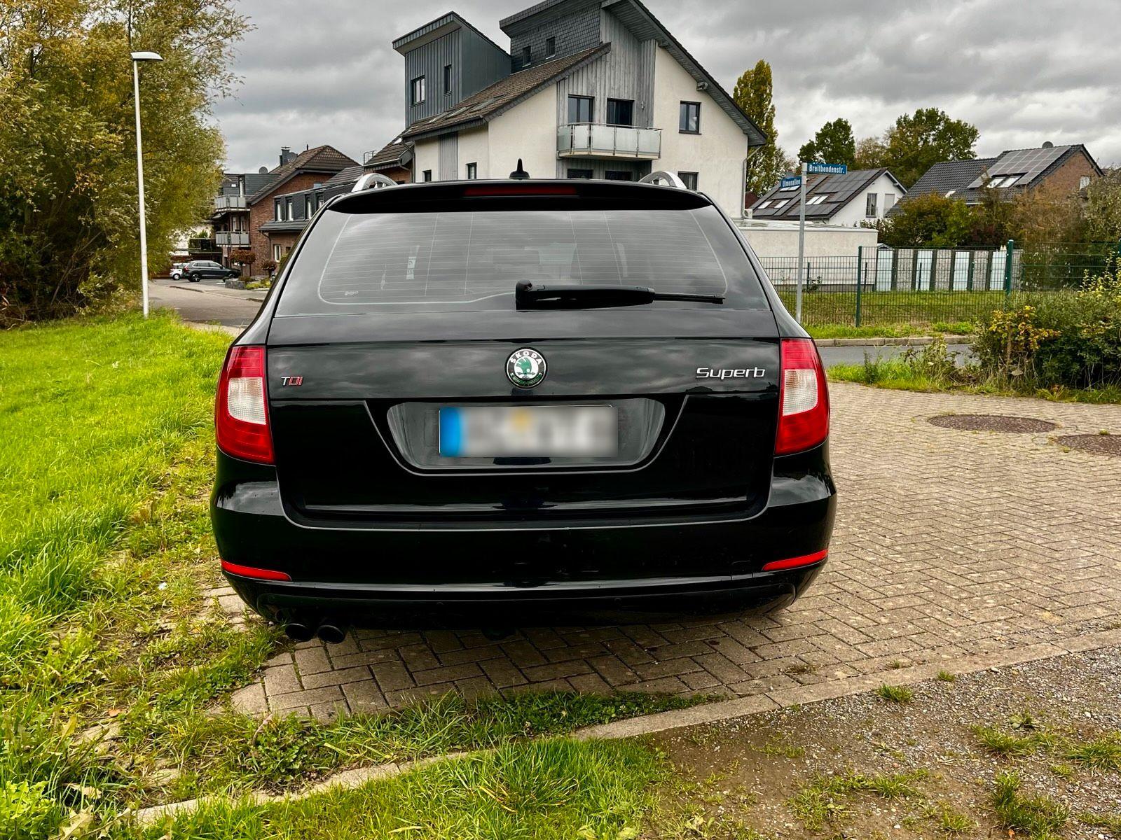 Skoda Superb 2010 — photo 6
