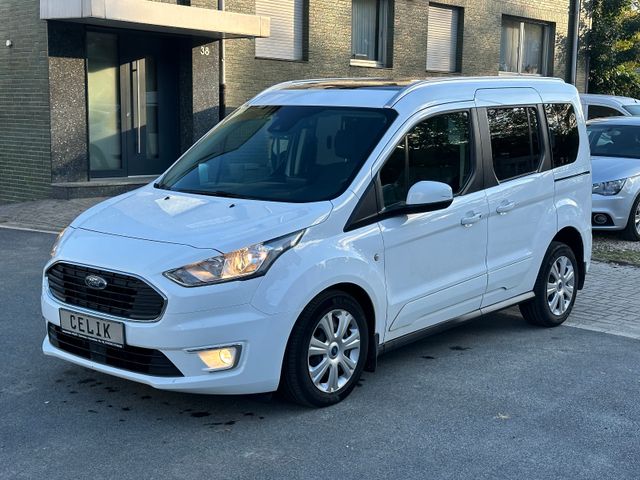 Ford Tourneo Connect 1.5D TitaniumPano/Klima/NAVI/RFK