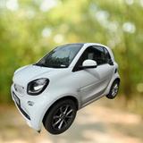 Smart Fortwo weiß - der letzte Benziner - Smart: Be