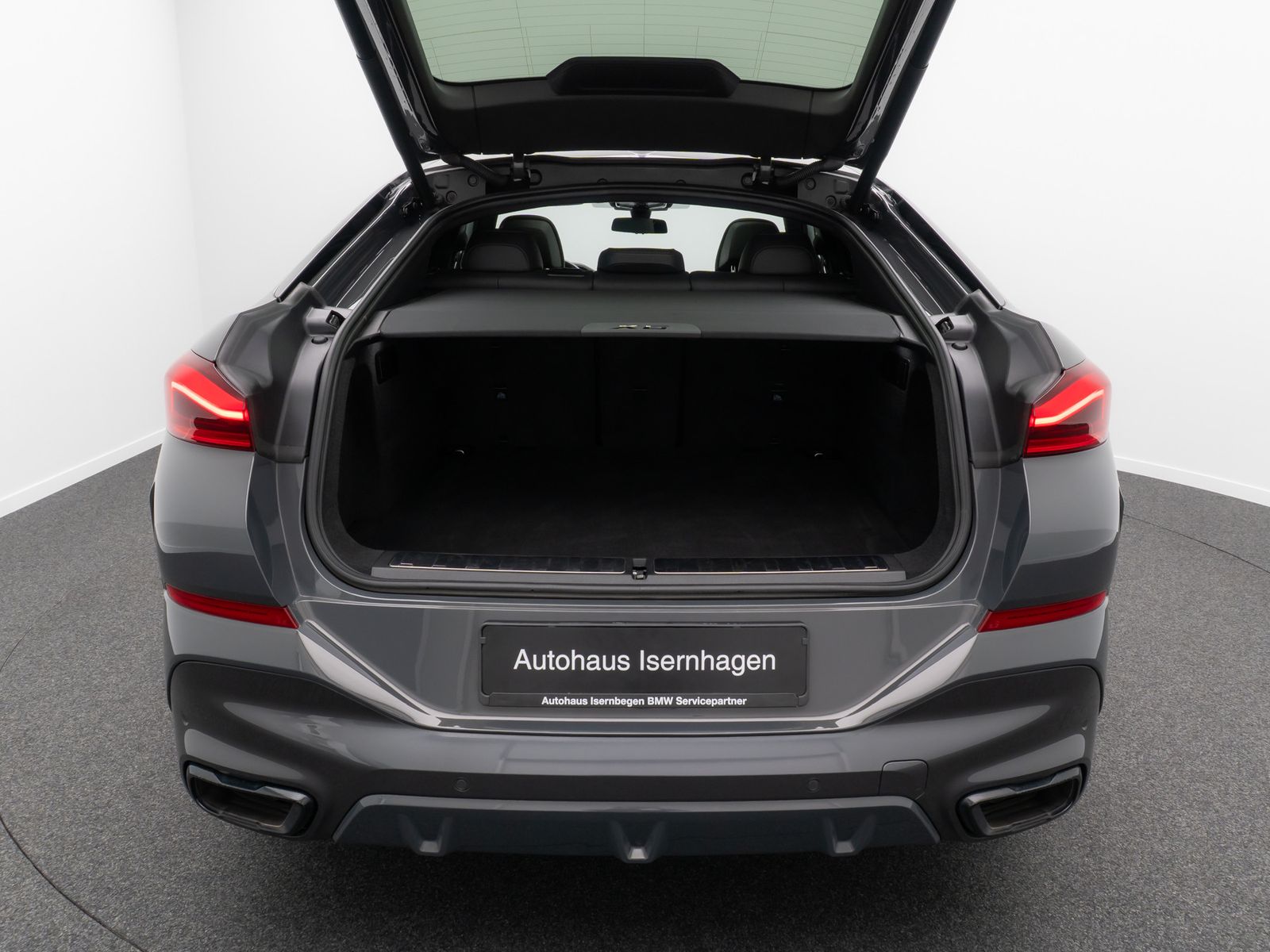 Fahrzeugabbildung BMW X6 M50i 360° B&W SkyLounge Individual Mega-Voll