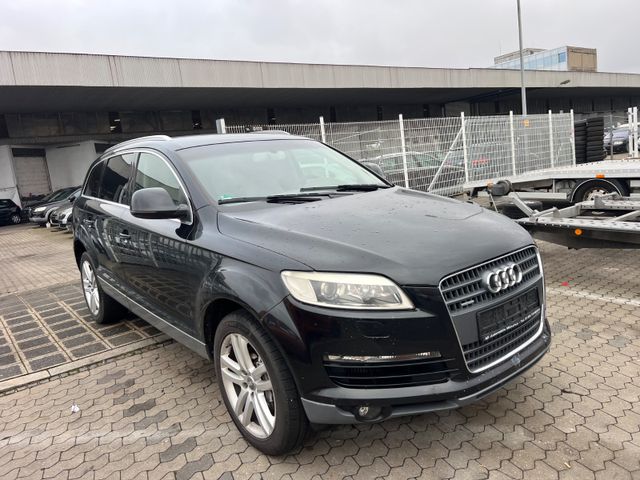 Audi Q7 3.0 TDI (DPF) quattro tiptronic,7-Sitzer