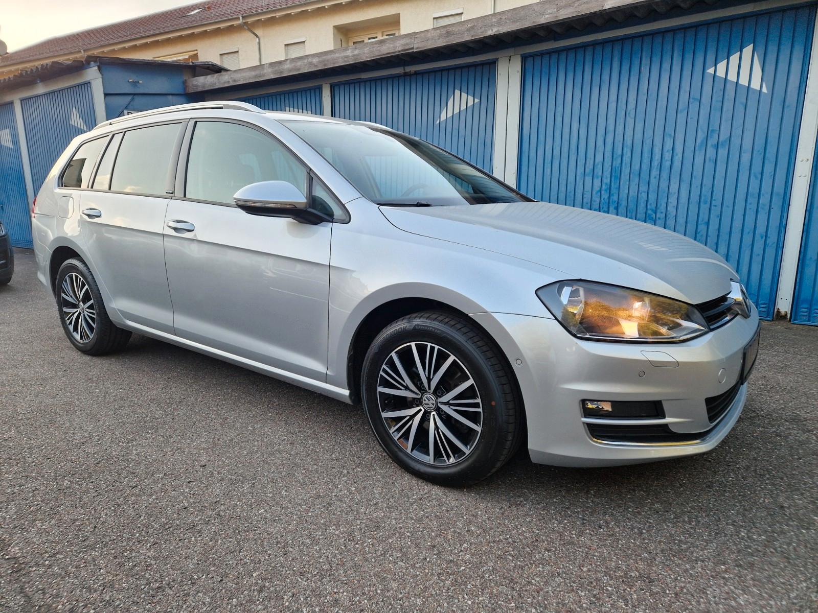 Volkswagen Golf VII Variant 1.6 TDI Allstar +SHZ+PDC+GRA+