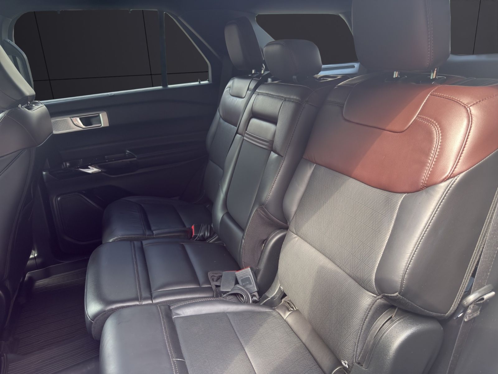 Fahrzeugabbildung Ford Explorer Platinum Plug-in-Hybrid 4x4*Pano*B&O*