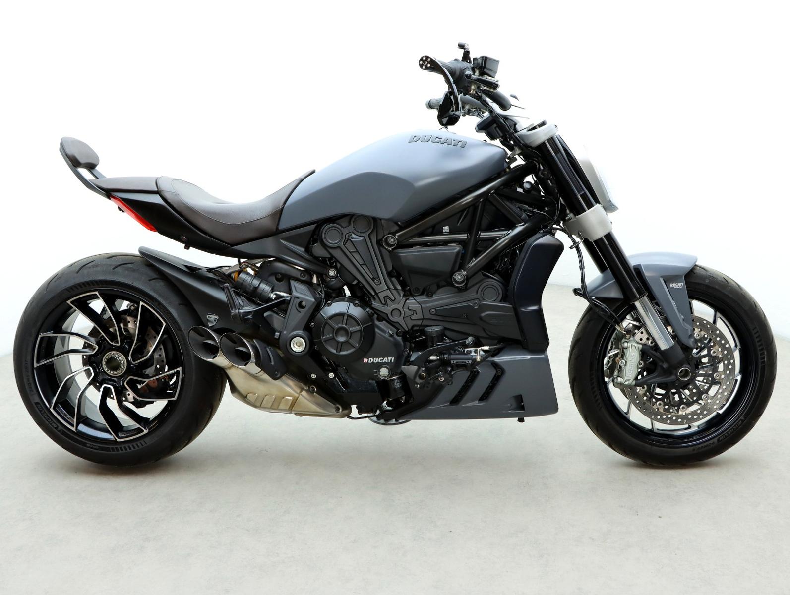 Ducati X Diavel| 2. Hand| S-Felgen| Seitl. KZ-Halter