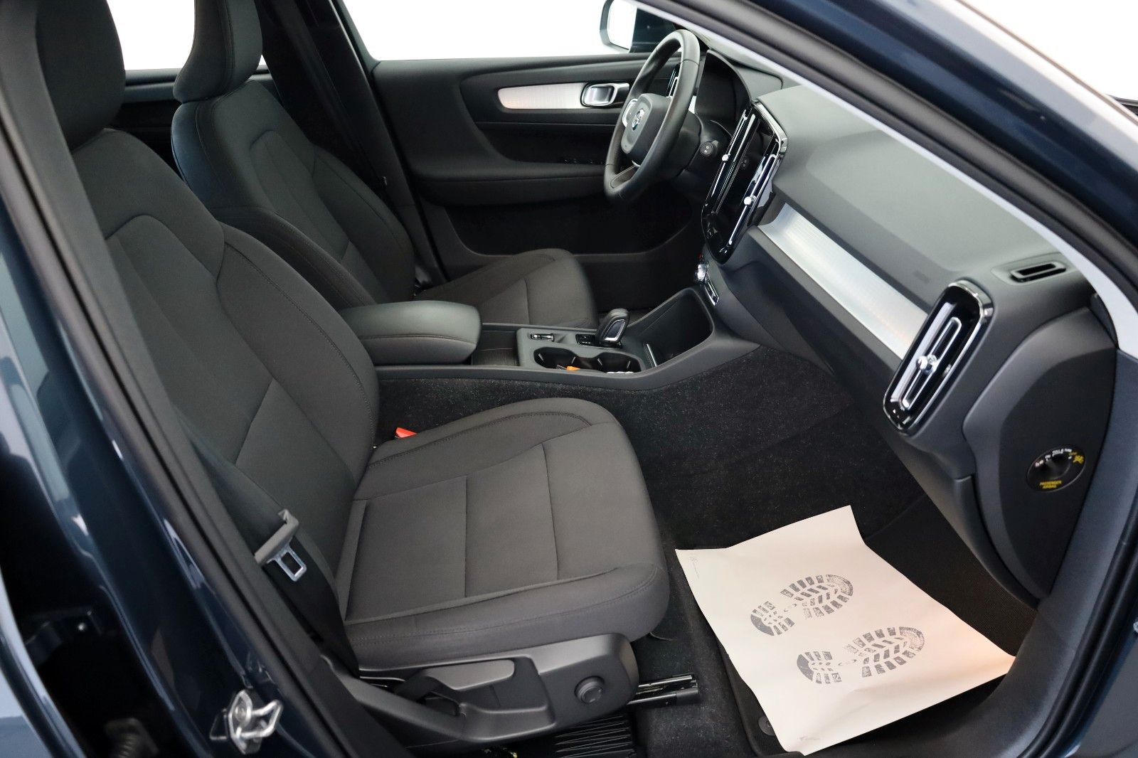 Fahrzeugabbildung Volvo XC40 Inscription Expr. Recharge Navi,LED,Apple C