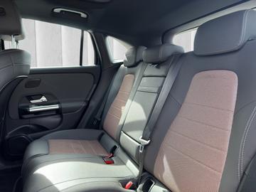 صورة مصغرة 13 لـ 2021 Mercedes-BENZ EQA