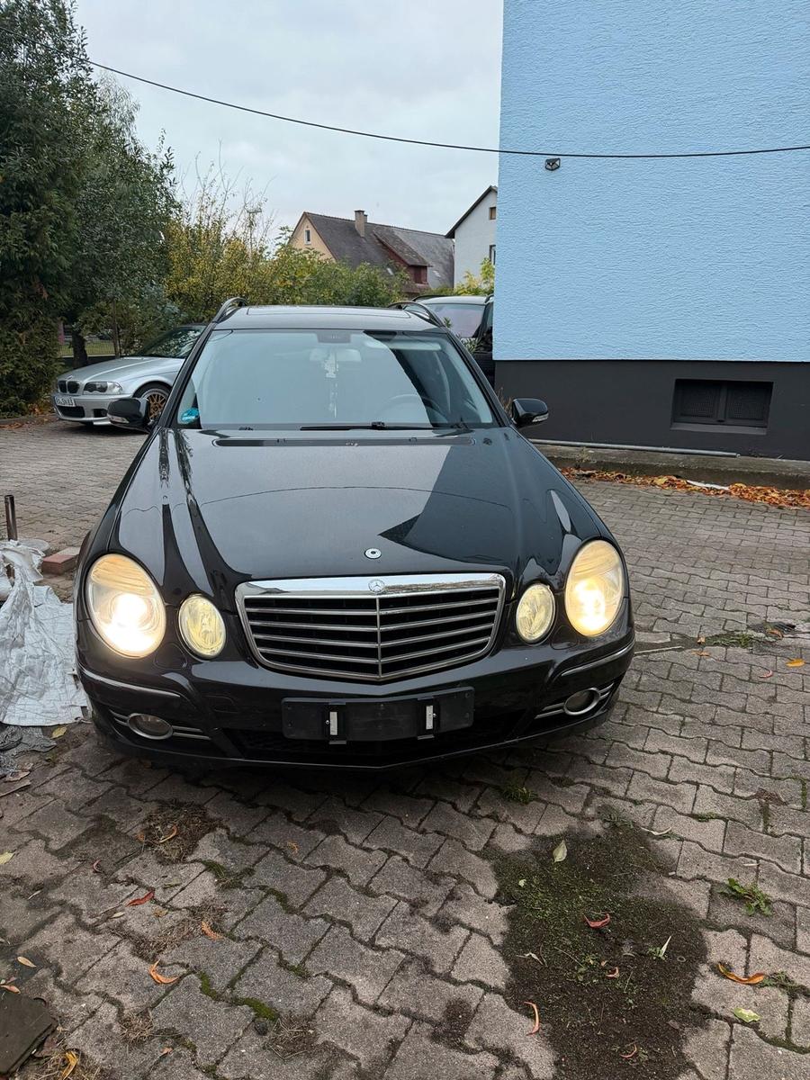 Mercedes-Benz E 200