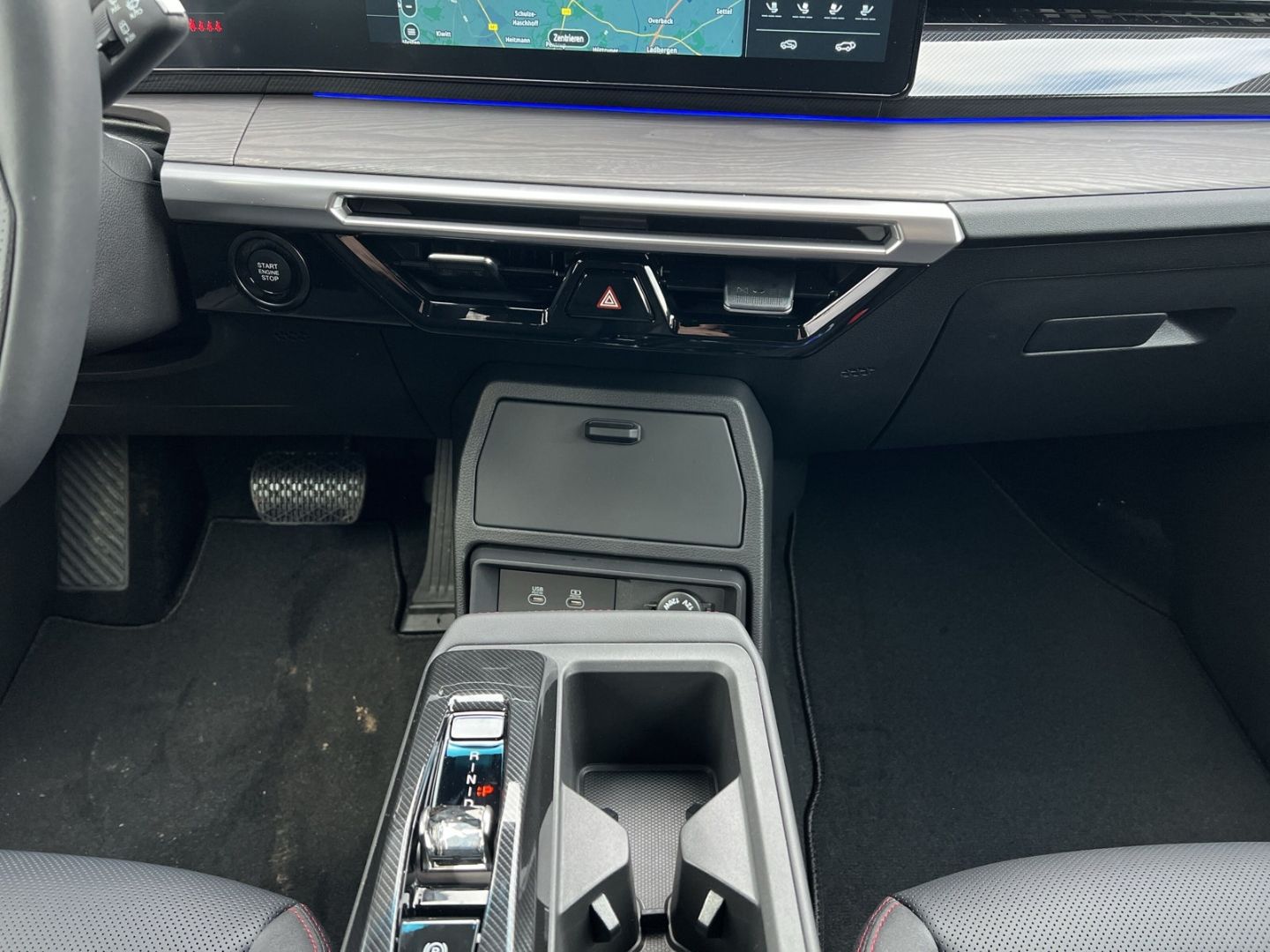 Fahrzeugabbildung KGM Actyon Lux Navi Leder ACC El. Heckklappe CarPlay