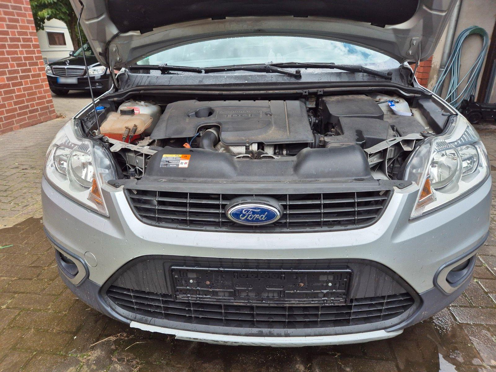 Ford Focus 2009 — photo 12