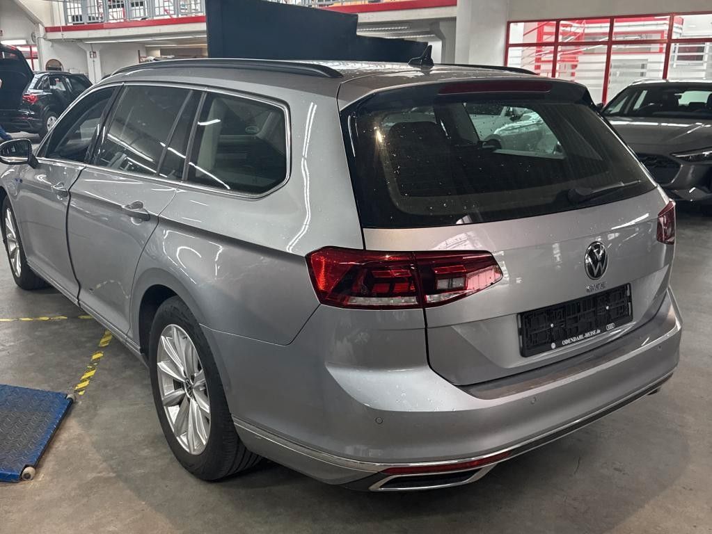 Volkswagen Passat Variant GTE 1.4e/TSI Navi AHK SHZ ACC LED imagem 3