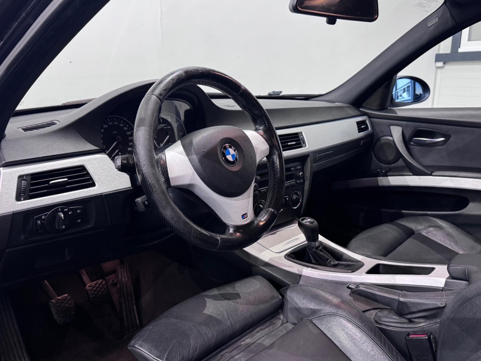 BMW 320 2007 — photo 12